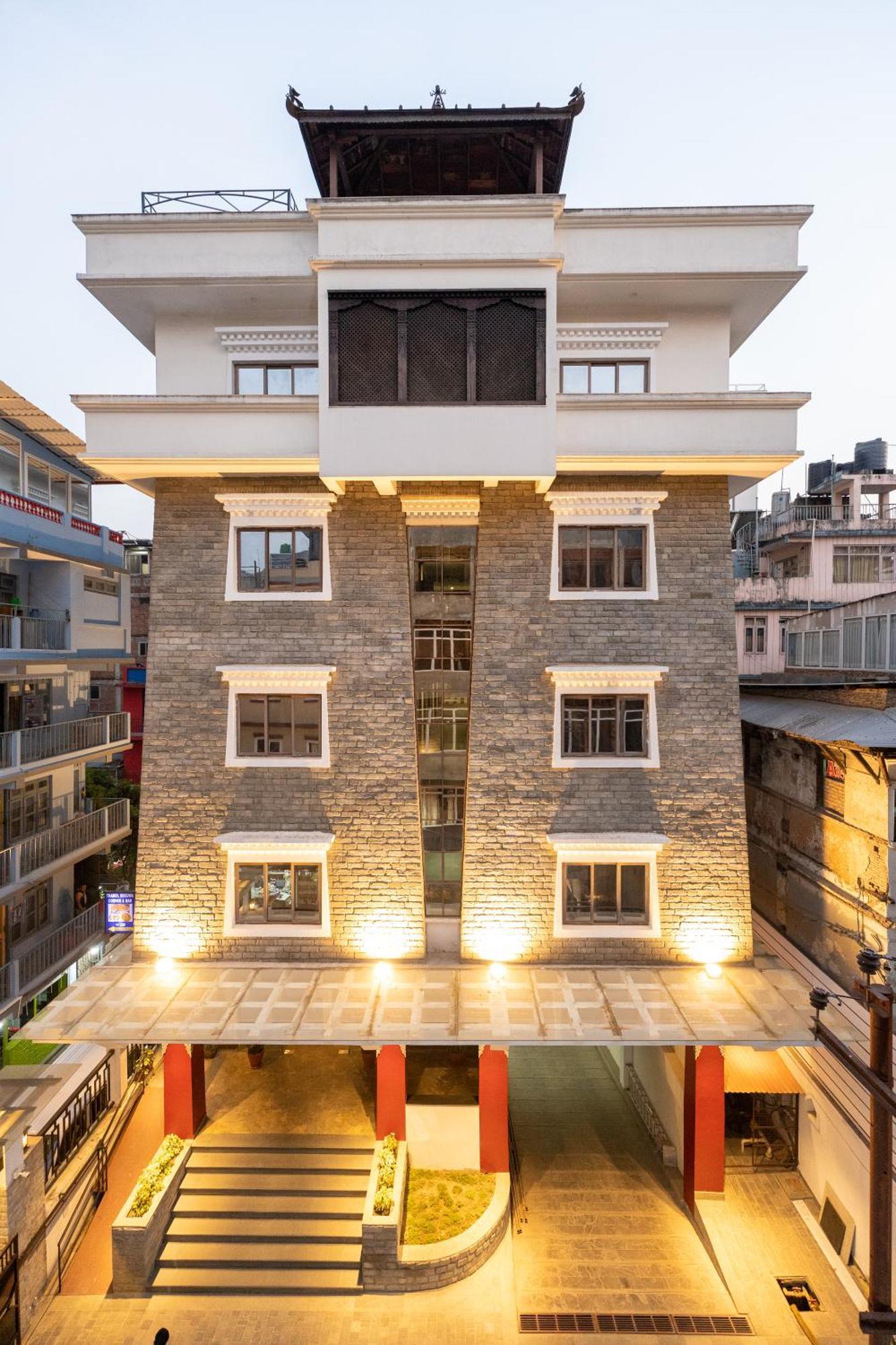 Hotel Lo Mustang Катманду Екстер'єр фото