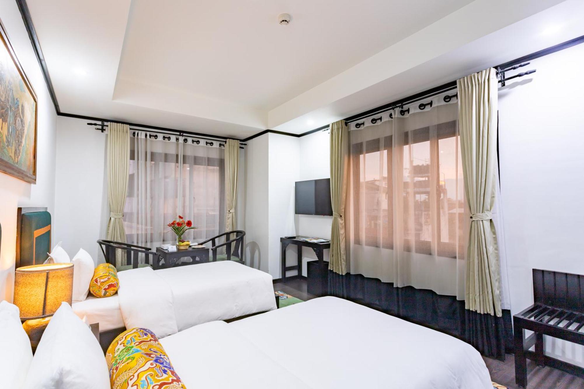 Hotel Lo Mustang Катманду Екстер'єр фото