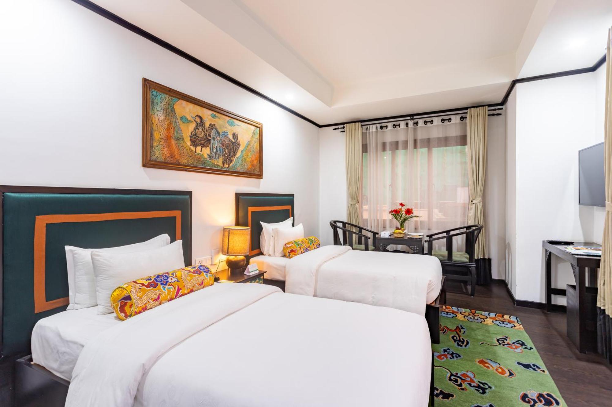 Hotel Lo Mustang Катманду Екстер'єр фото