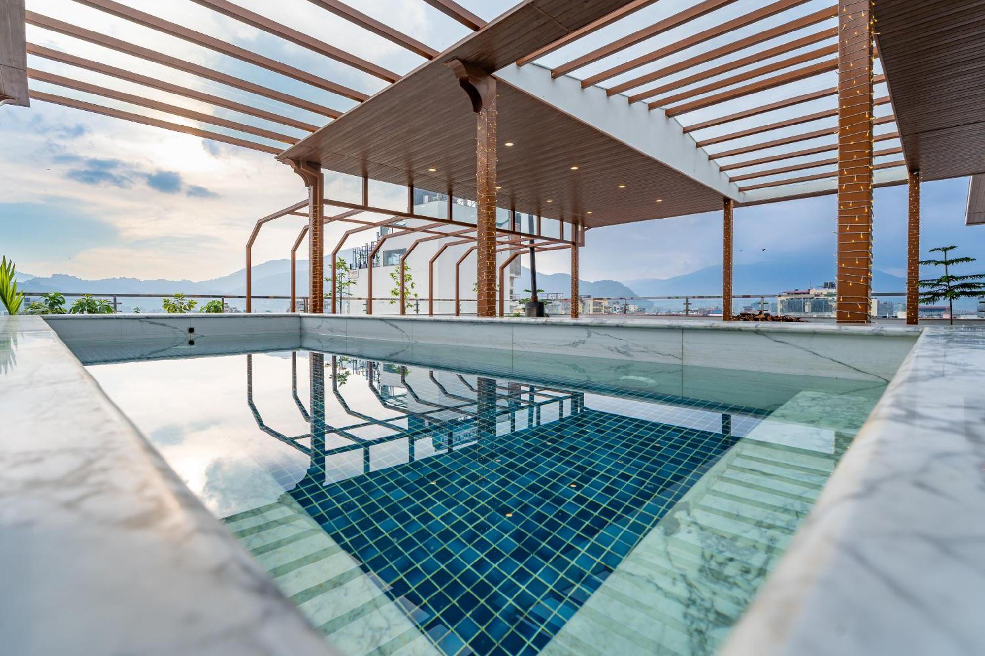 Hotel Lo Mustang Катманду Екстер'єр фото